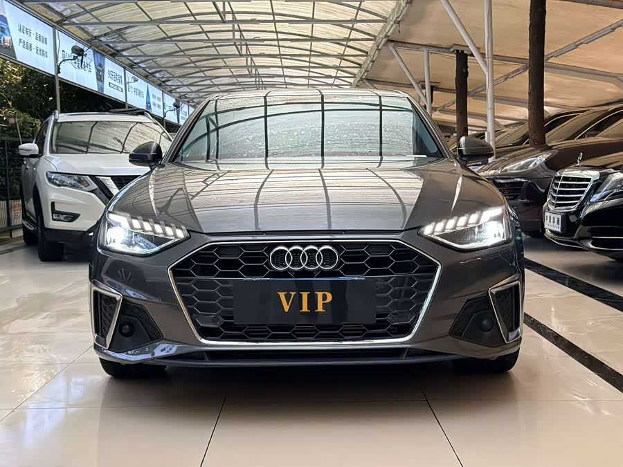Audi A4L 2020