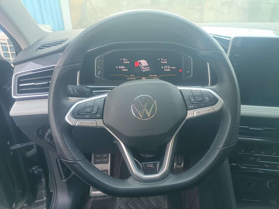 Volkswagen Tiguan L 2024