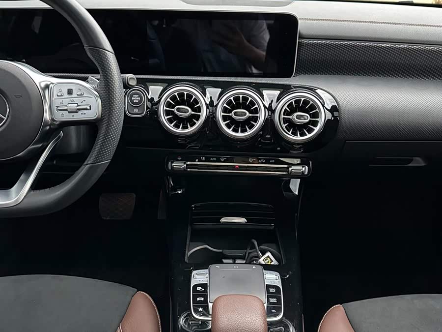 Mercedes-Benz A-Class 2020 — фото 20