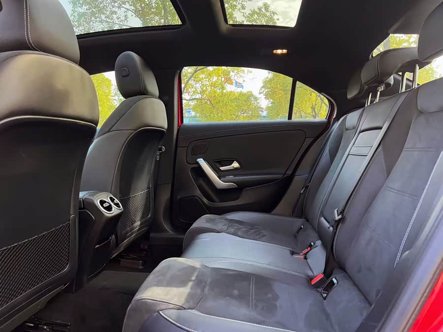 Mercedes-Benz A-Class 2020 — фото 12