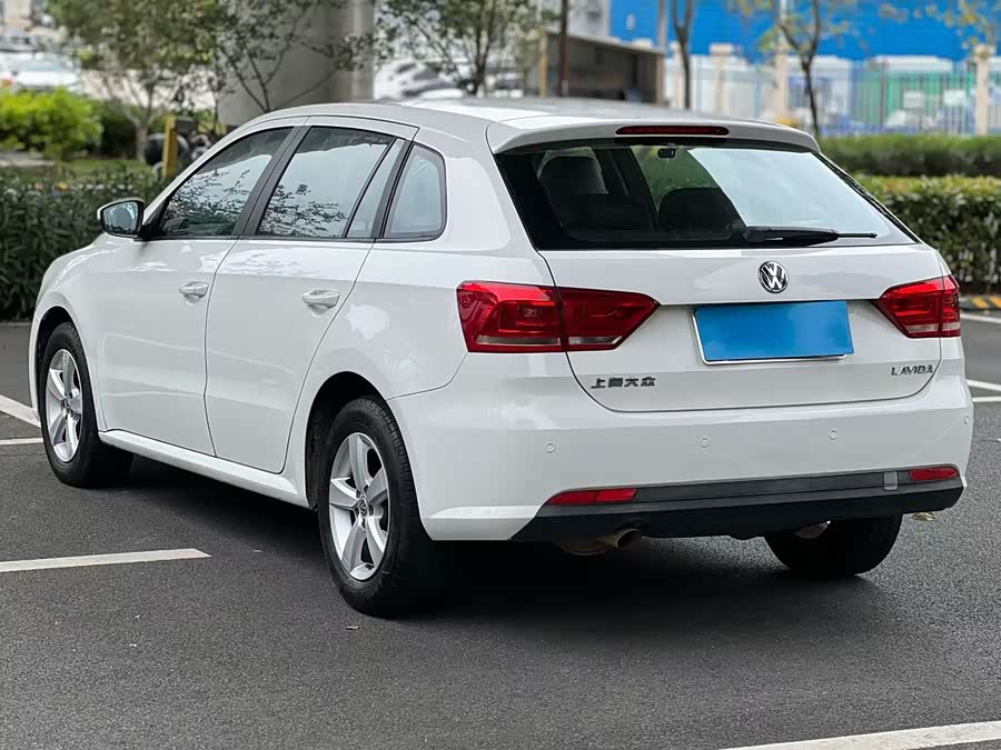 Volkswagen Gran Lavida 2013