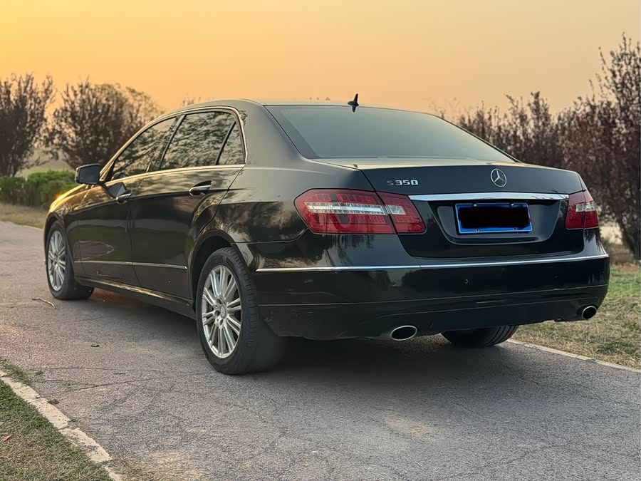 Mercedes-Benz E-Class 2012