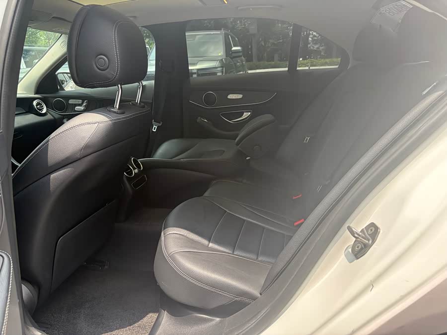Mercedes-Benz C-Class 2020