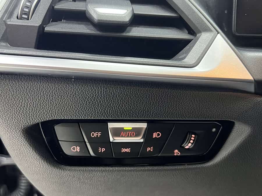 BMW 3 Series 2023
