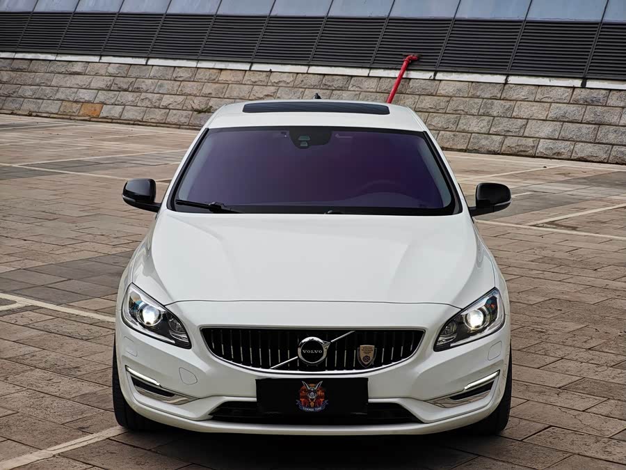 Volvo S60 2019
