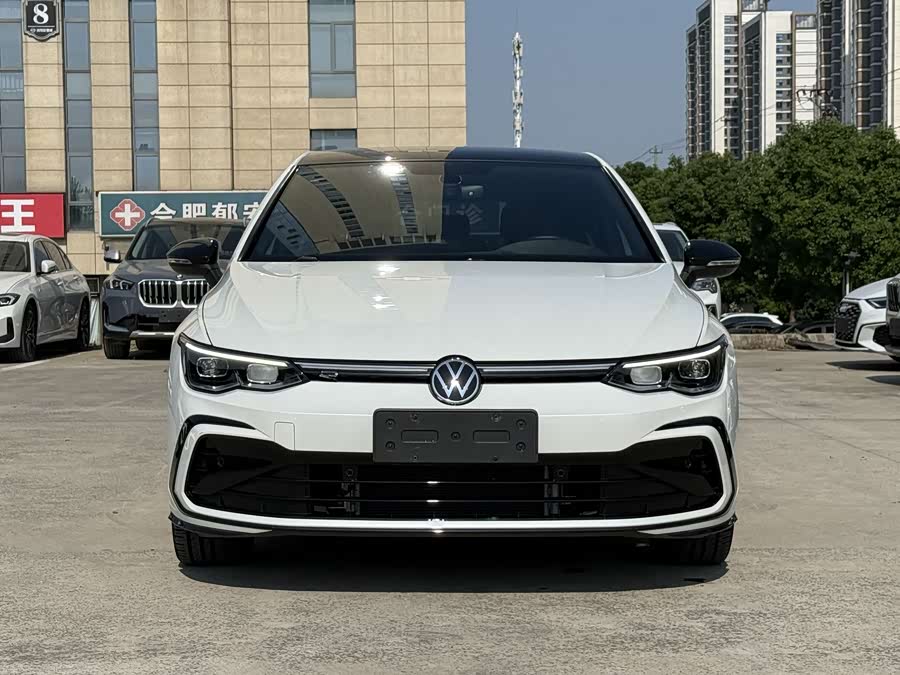 Volkswagen Golf 2023