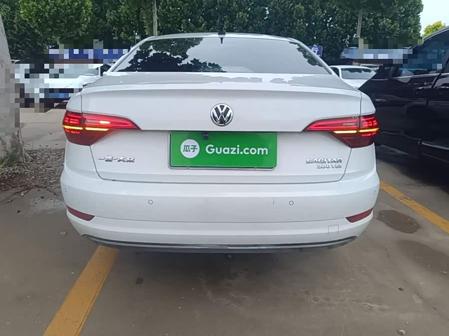 Volkswagen Sagitar 2021
