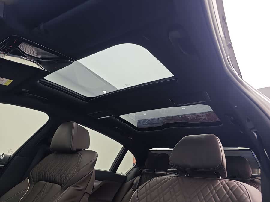 BMW 7 Series 2021 — фото 14