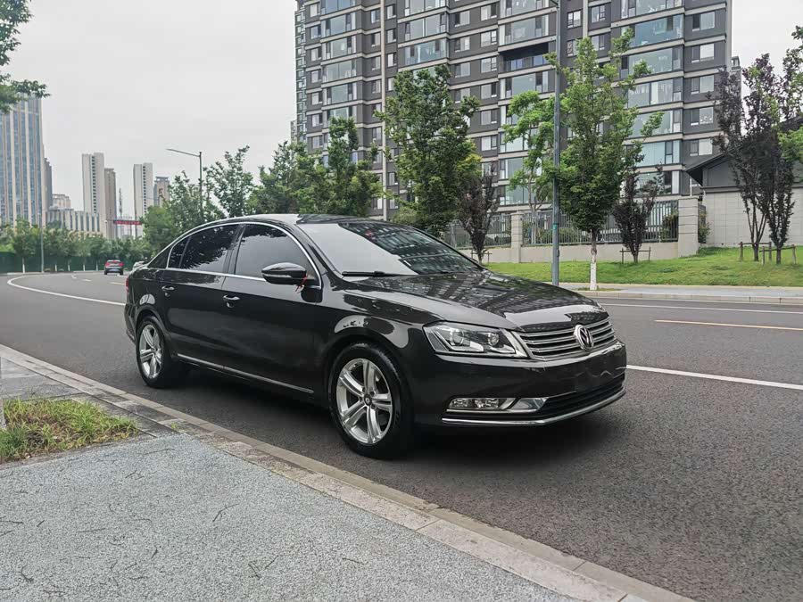 Volkswagen Magotan 2013