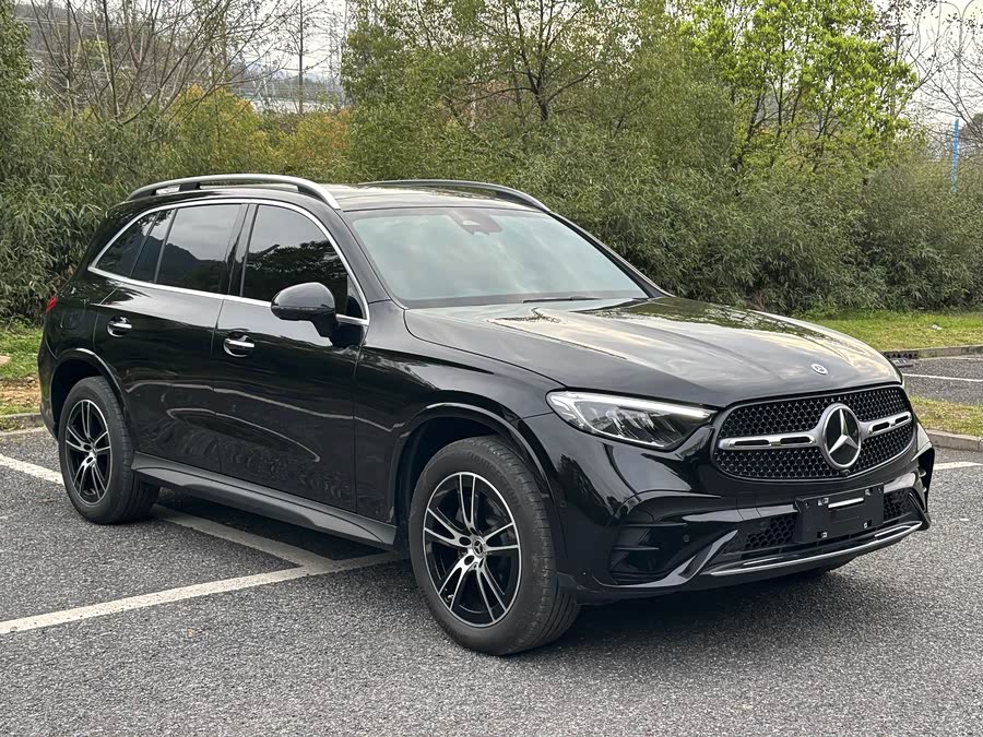 Mercedes-Benz GLC 2025