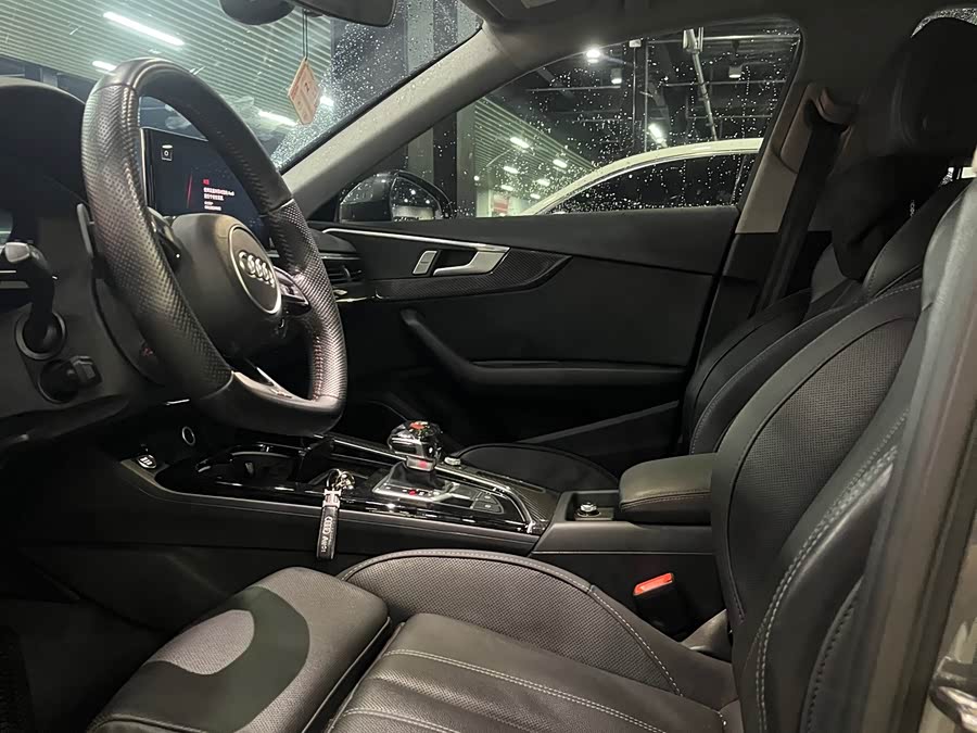 Audi A4L 2024