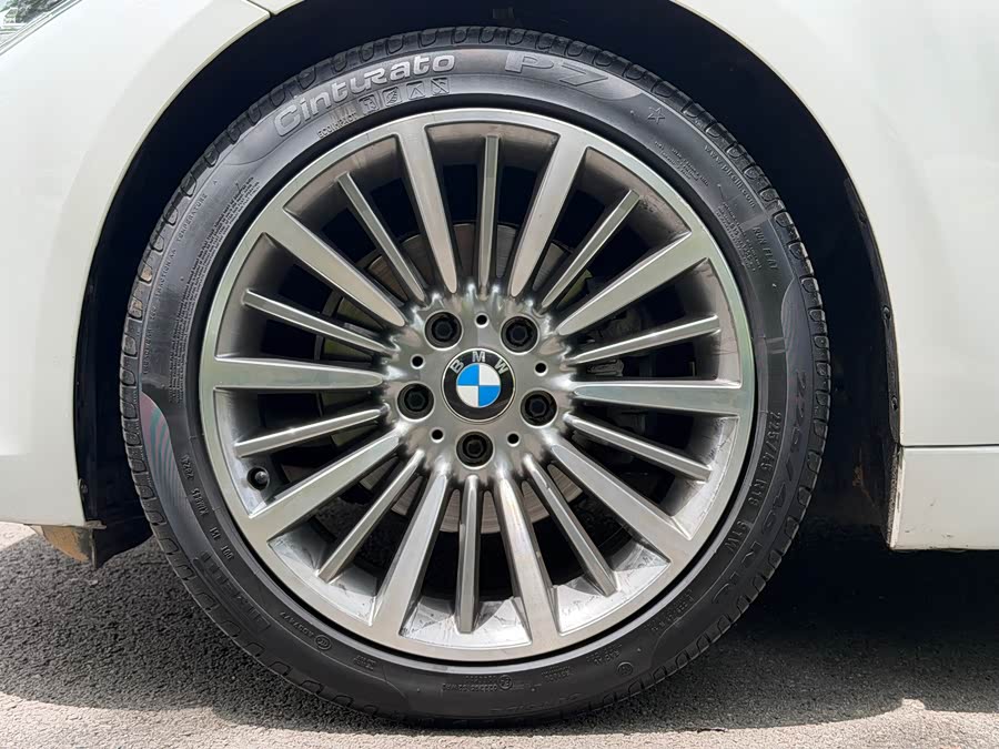 BMW 3 Series 2019 — фото 15