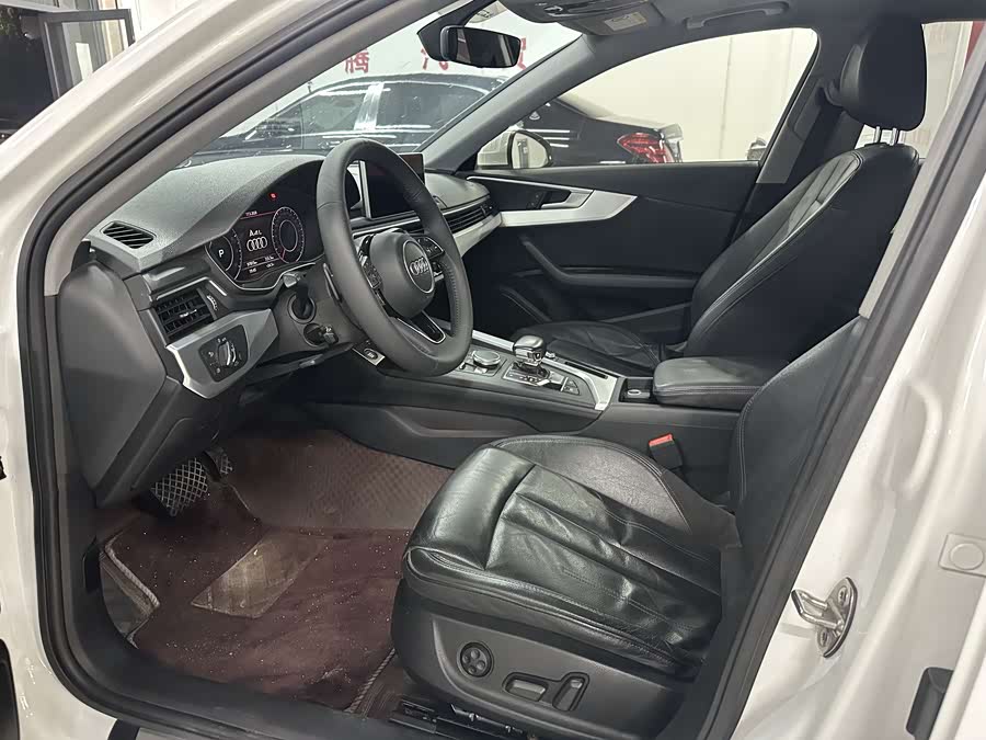 Audi A4L 2019