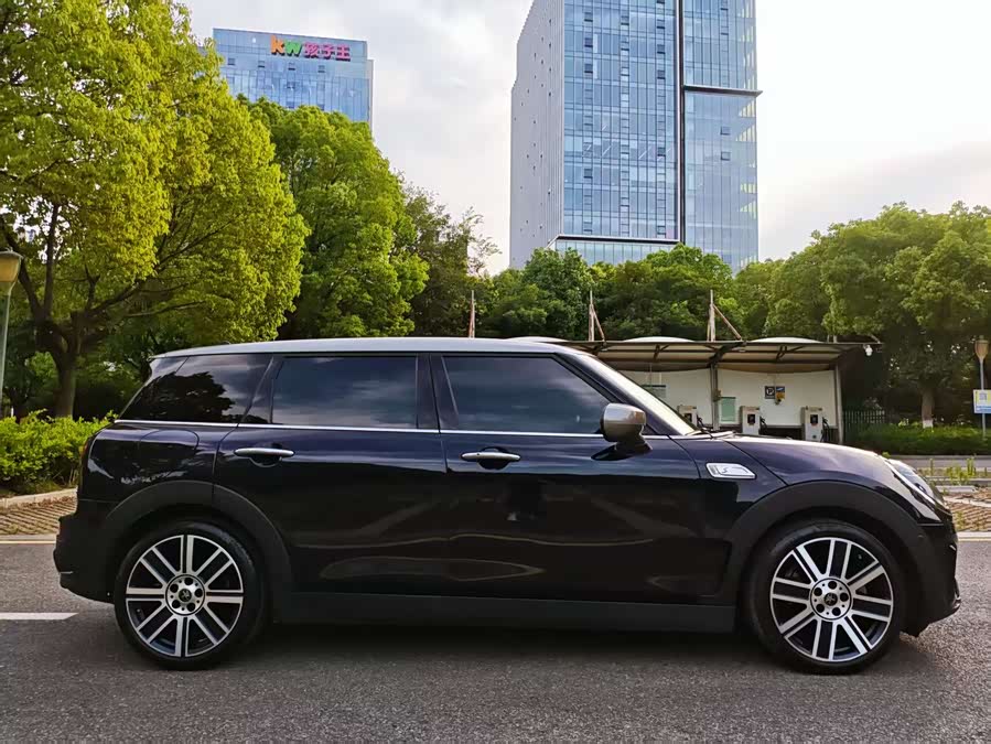 MINI Clubman 2022