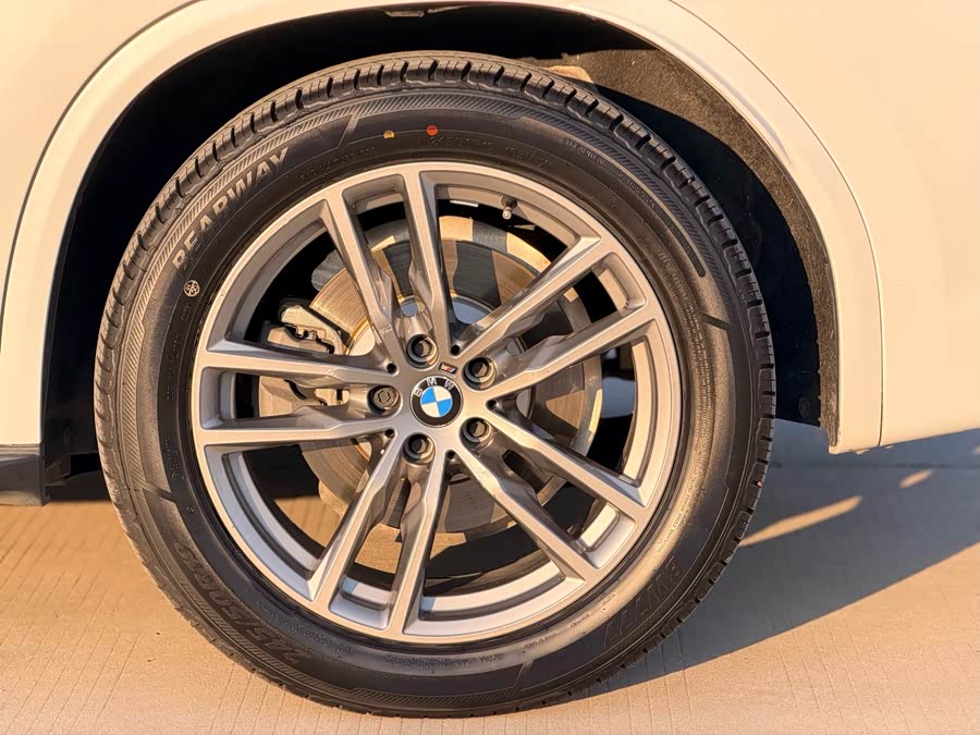 BMW X3 2018 — фото 21