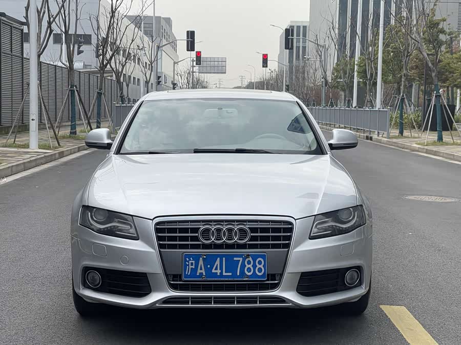 Audi A4L 2010