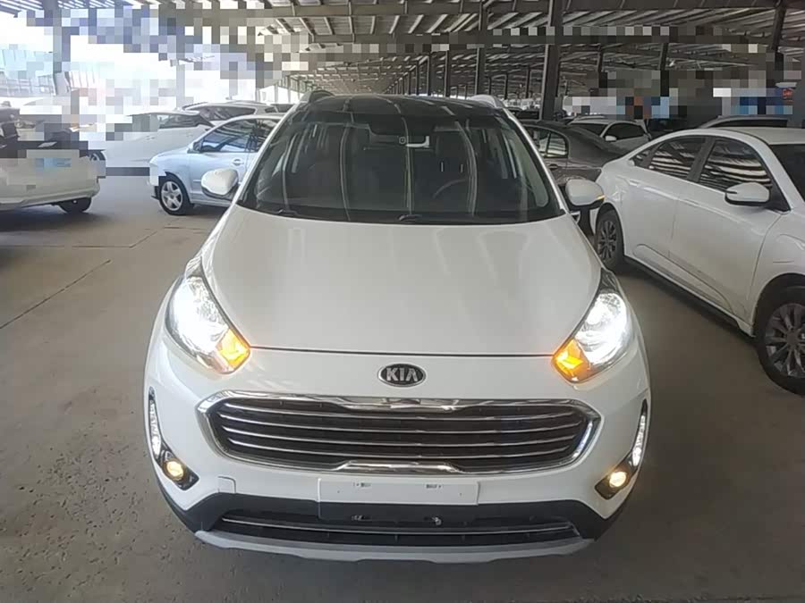 Kia KX3 Proud Running 2017