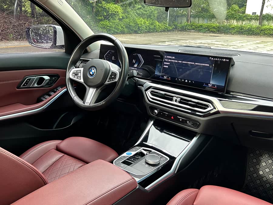 BMW i3 2024 — фото 12