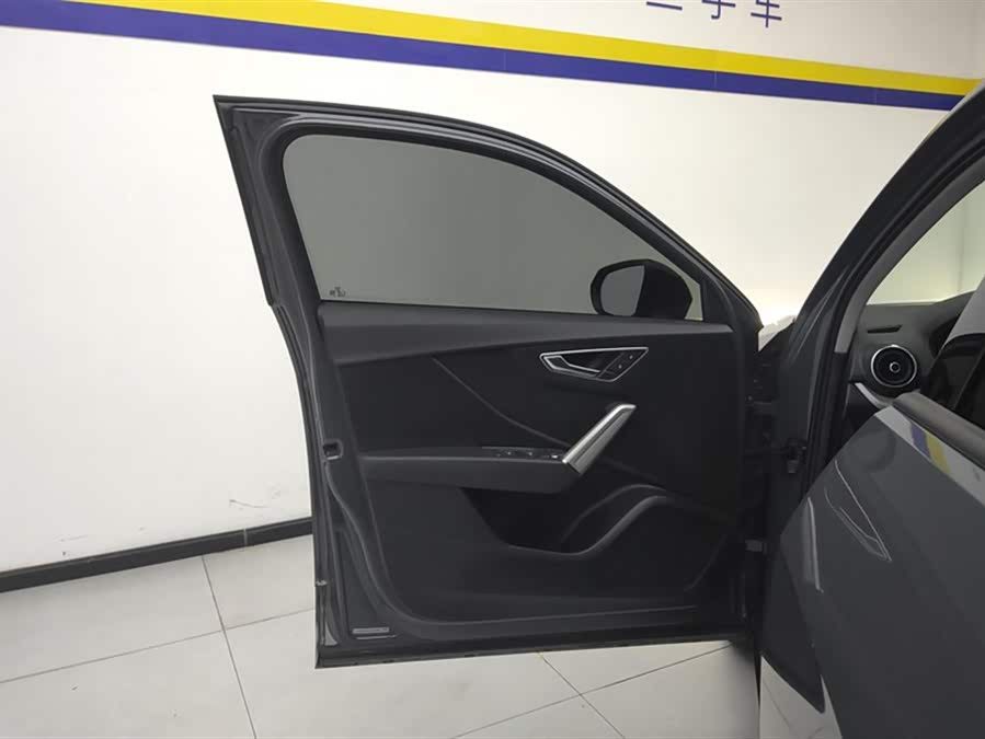 Audi Q2L 2021