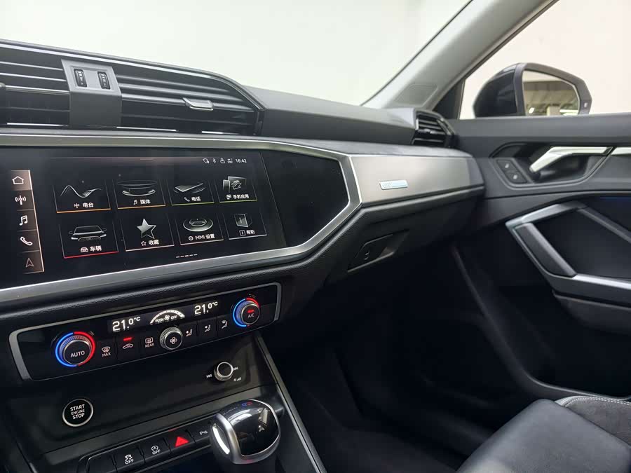 Audi Q3 Sportback 2022 — фото 12