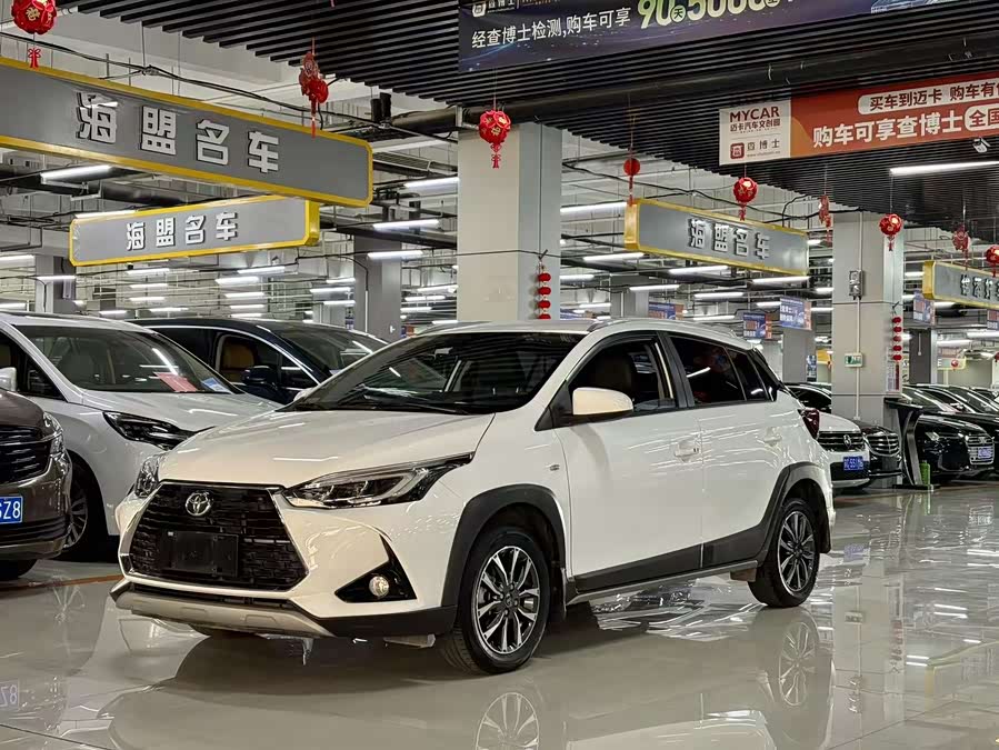 Toyota Yaris L 2022