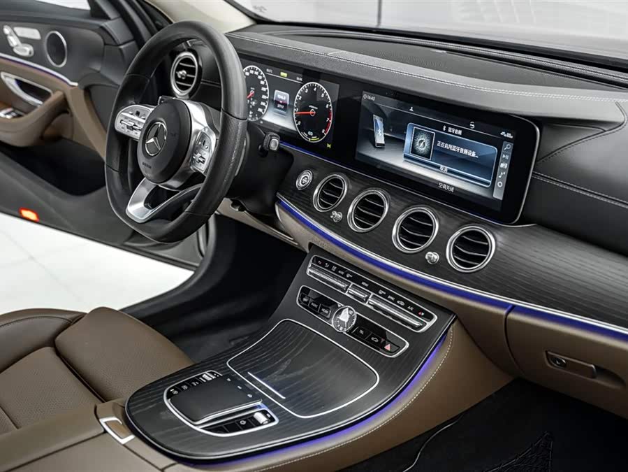 Mercedes-Benz E-Class 2020 — фото 20