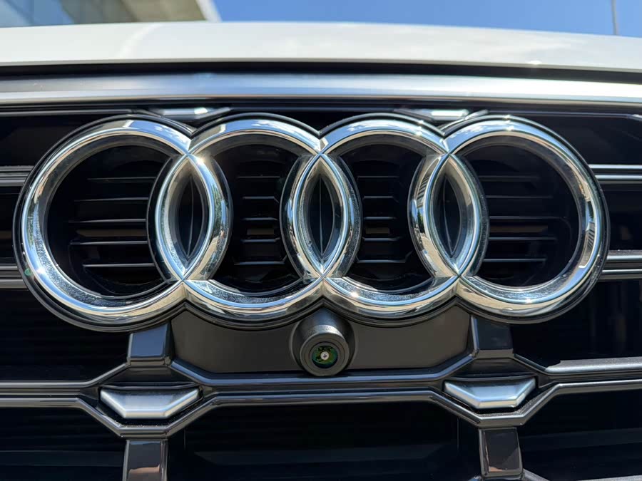 Audi Q3 2022 — фото 18