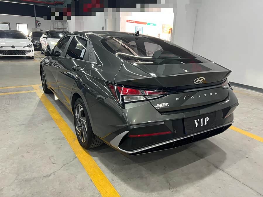 Hyundai Elantra 2023