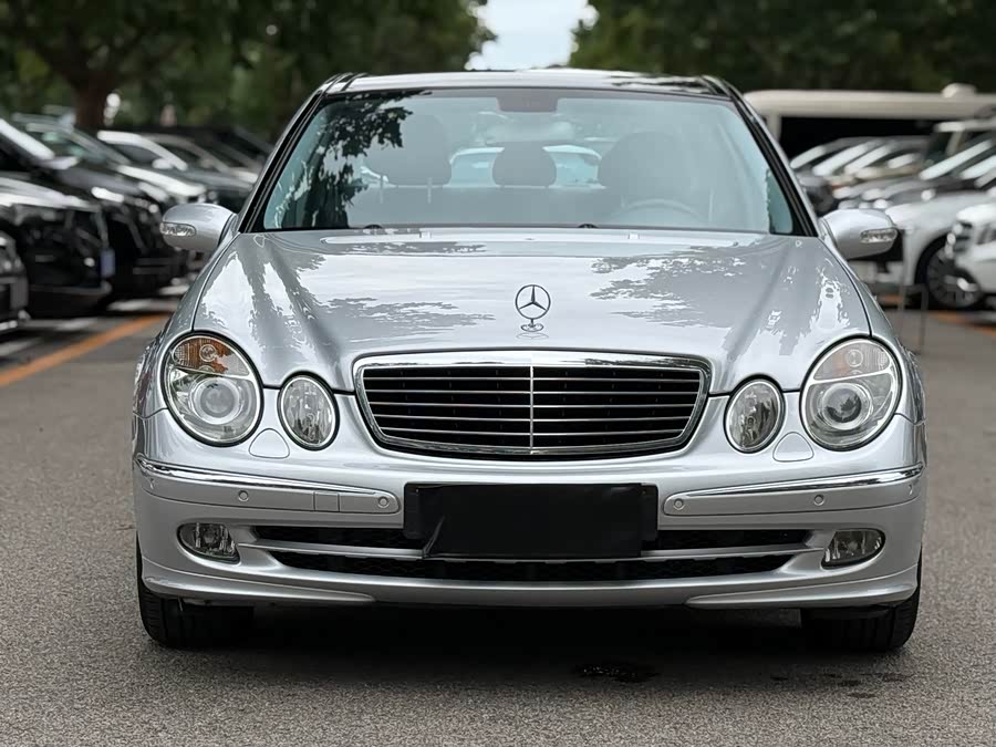 Mercedes-Benz E-Class 2005