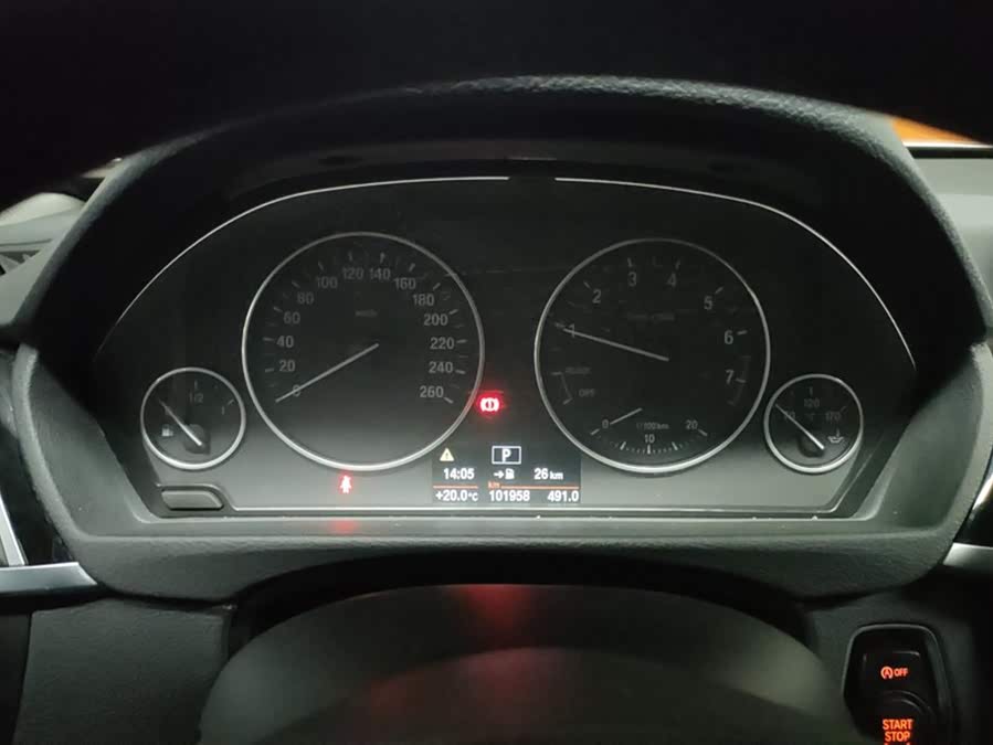 BMW 3 Series 2017 — фото 14