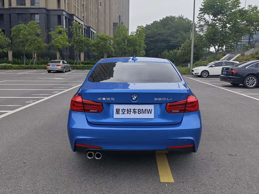 BMW 3 Series 2019 — фото 18