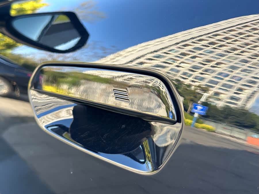 BMW 2 Series 2025 — фото 23