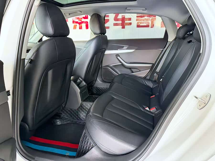 Audi A4L 2019