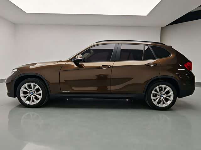 BMW X1 2013 — фото 18