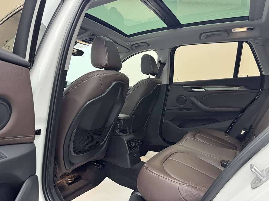 BMW X1 2019 — фото 18