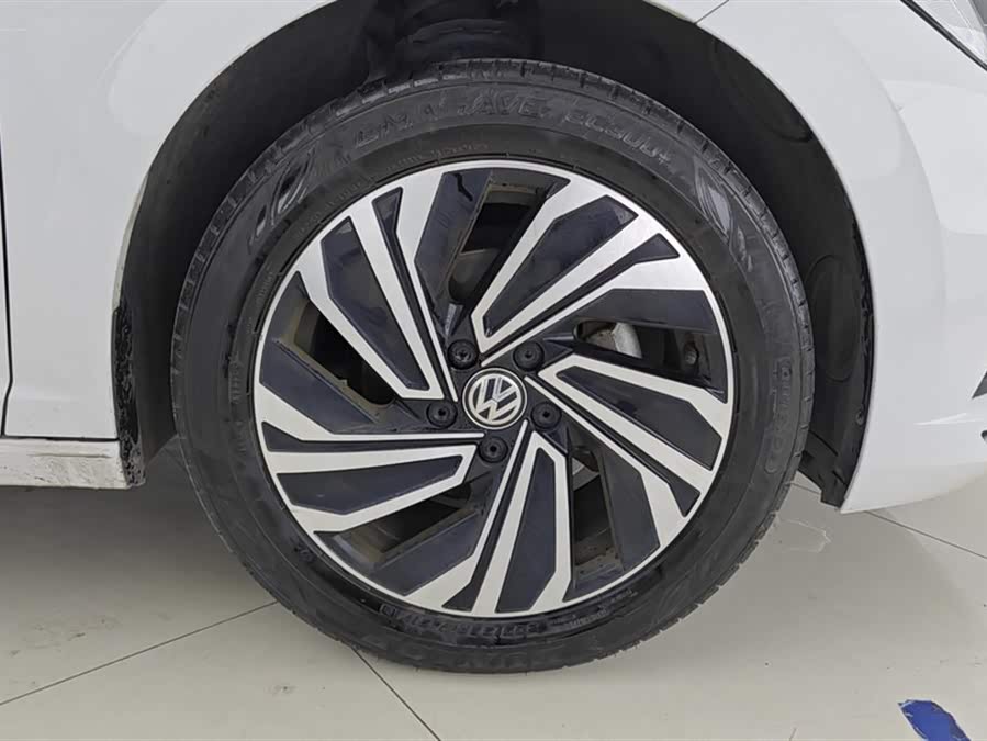 Volkswagen Sagitar 2021