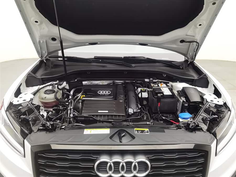 Audi Q2L 2021