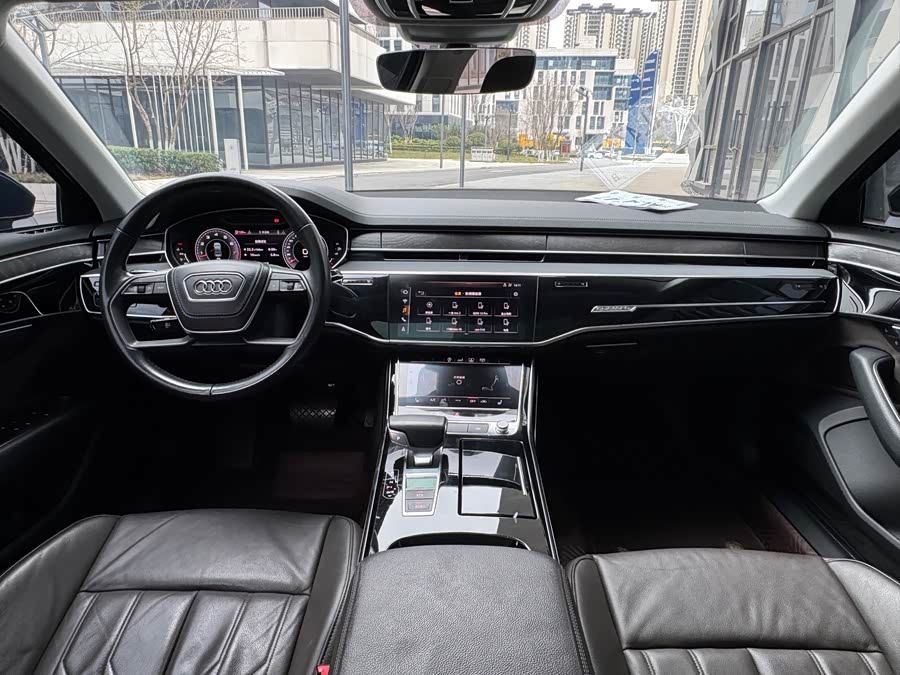 Audi A8 2018 — фото 17