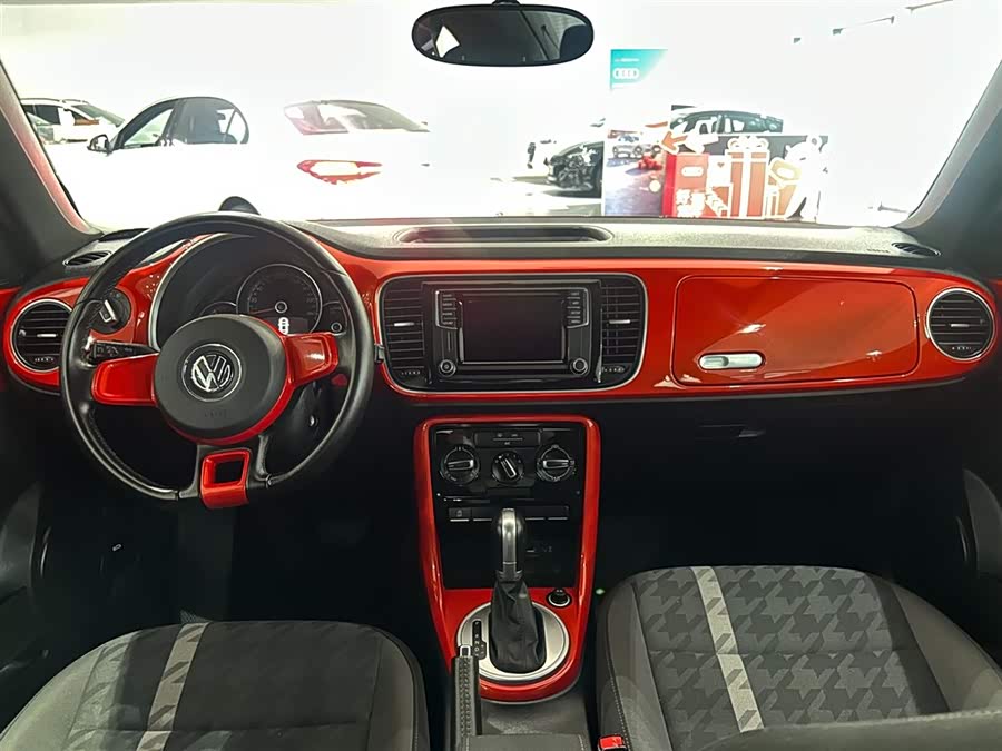Volkswagen Beetle 2018