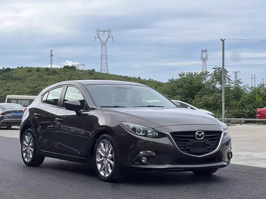 Mazda 3 Angkesela 2014
