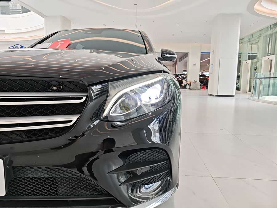 Mercedes-Benz GLC 2018 — фото 8