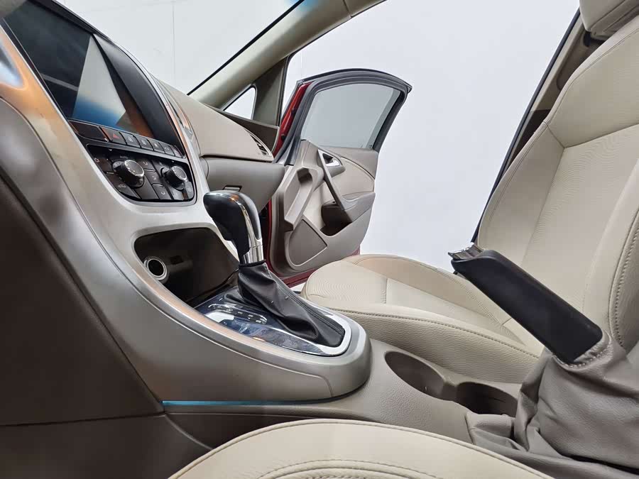 Buick Excelle GT 2013 — фото 12
