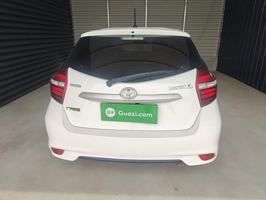 Toyota Yaris L 2016