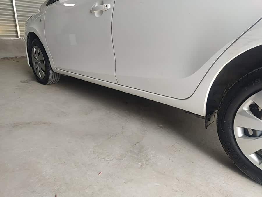 Toyota Yaris L 2016 — фото 22