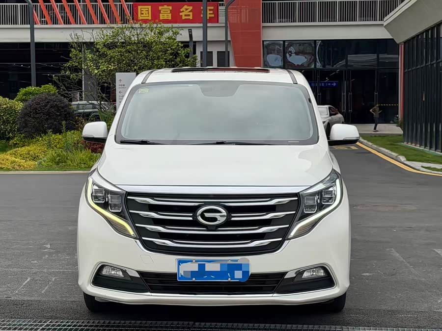GAC Trumpchi M8 2018