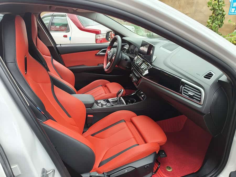 BMW 1 Series 2021