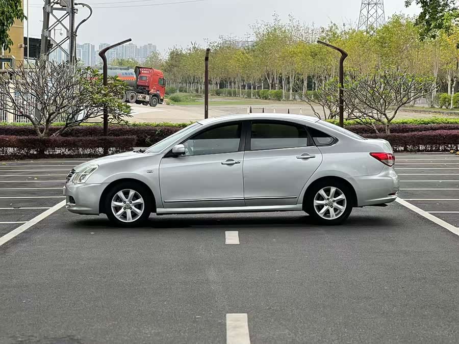Nissan Sylphy 2012