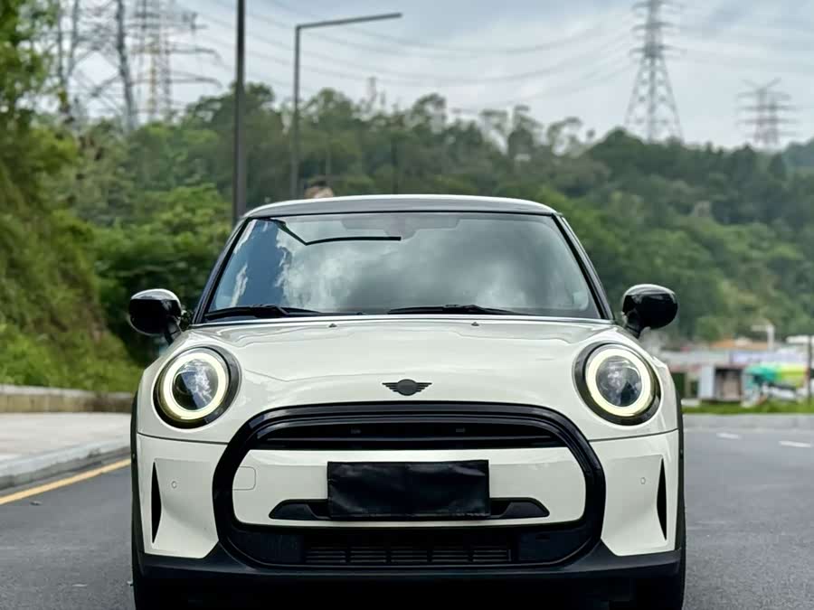 MINI MINI 2023