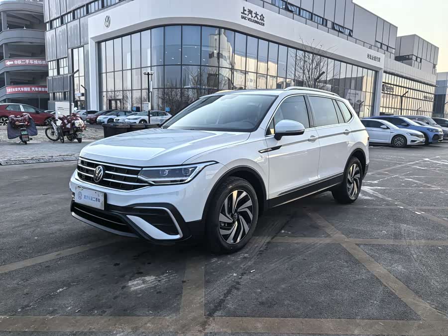 Volkswagen Tiguan L 2024