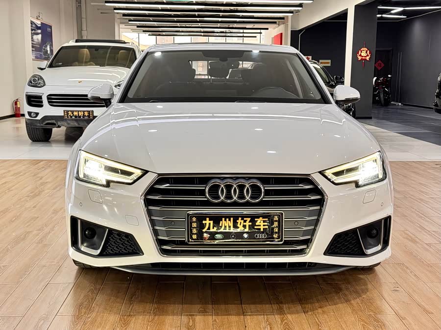Audi A4L 2019